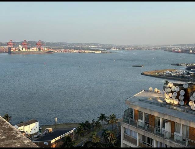 3 BEDROOM APARTMENT FOR SALE IN ESPLANADE